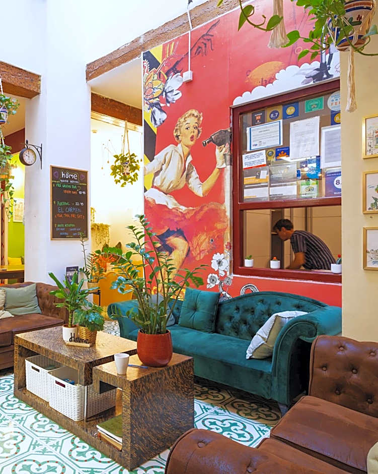Home Youth Hostel by Feetup Hostels