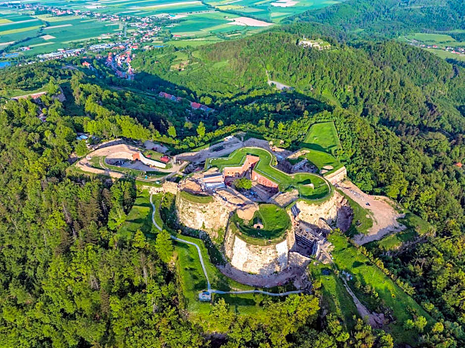 Twierdza Srebrna Góra Donżon