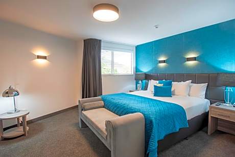 Luxury Suite