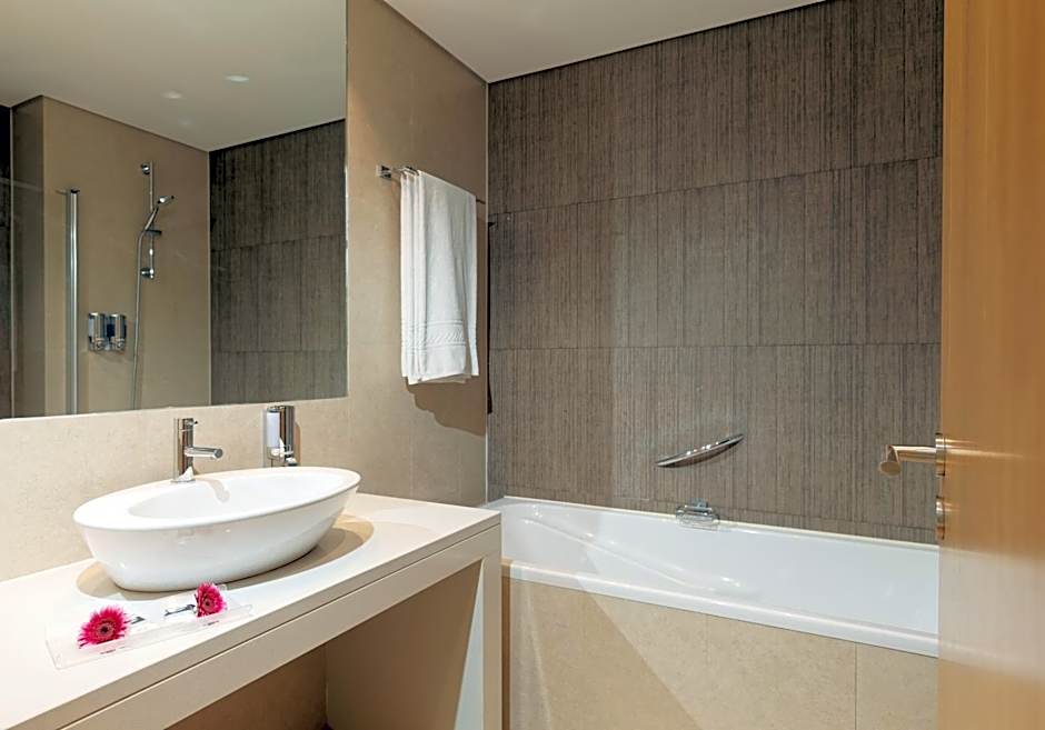 Mercure Lisboa Almada