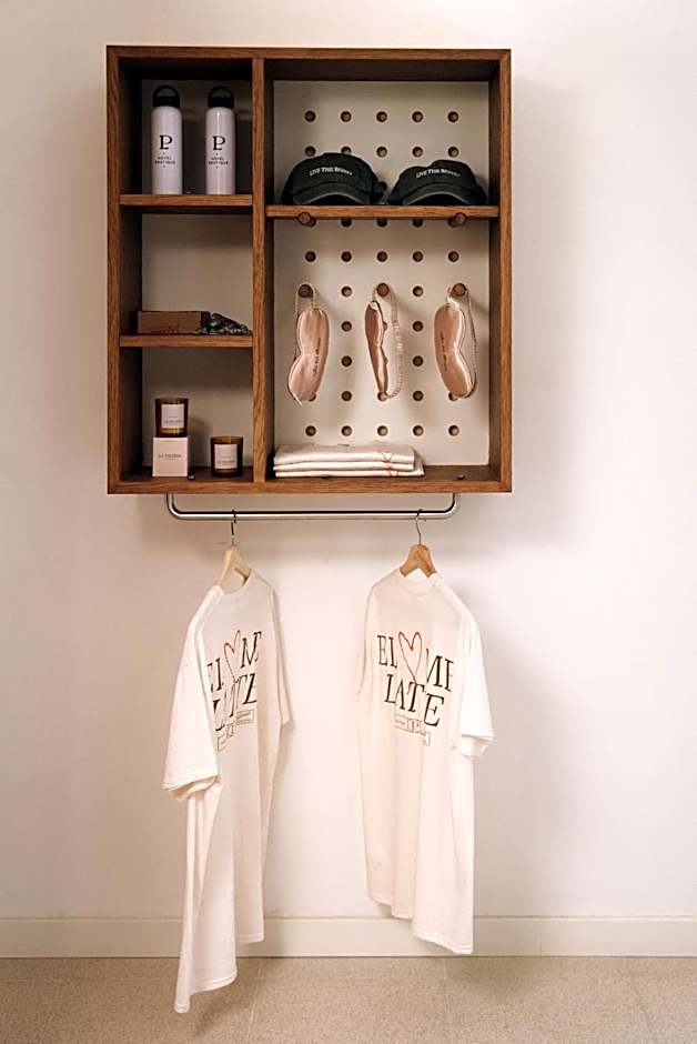 H La Paloma Boutique