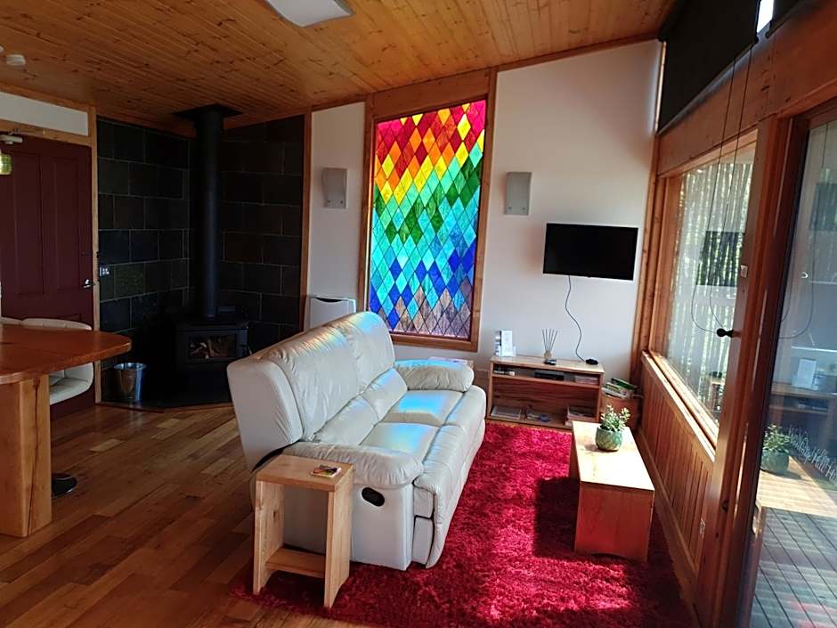 Woodbridge Hill Hideaway