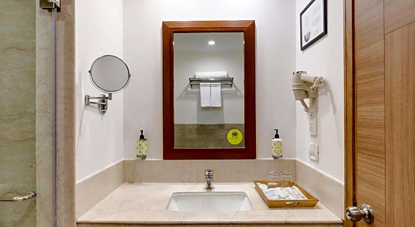 Lemon Tree Hotel Sector 60 Gurugram