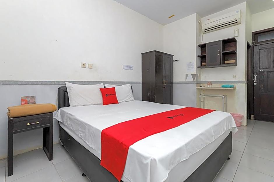 RedDoorz near Stasiun Malang Kota Lama 2