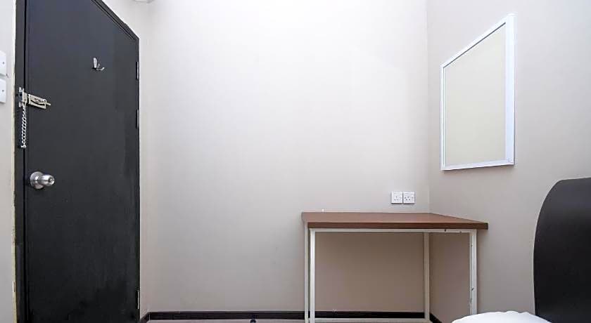 Hotel O Lm Residence