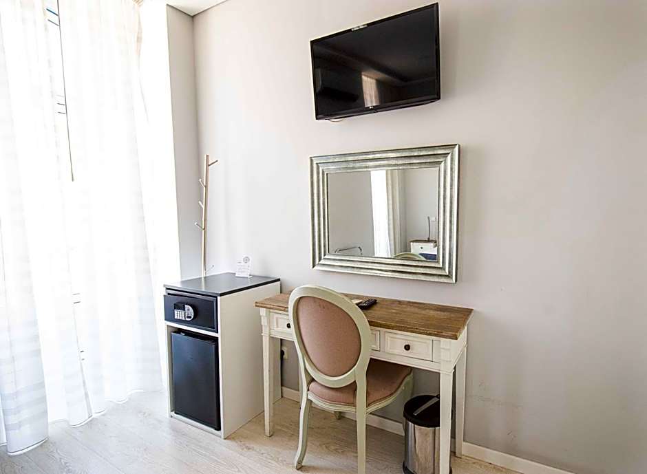 Grande Pensao Residencial Alcobia