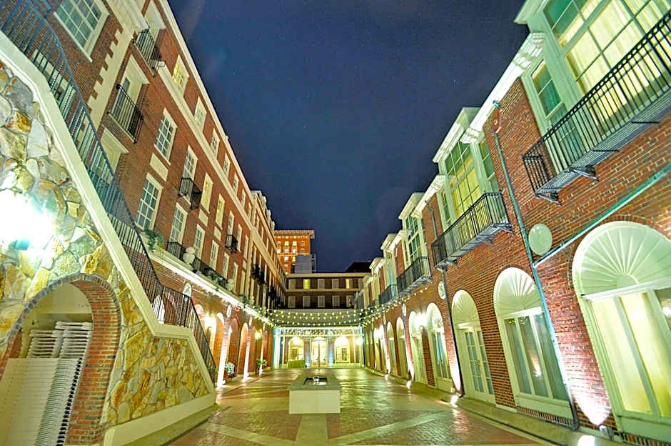 Magnolia Hotel Omaha