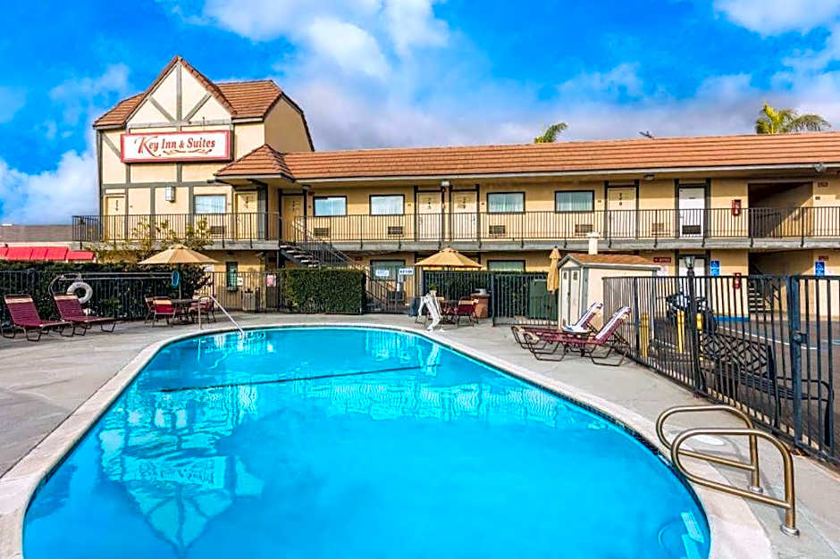 Key Inn And Suites