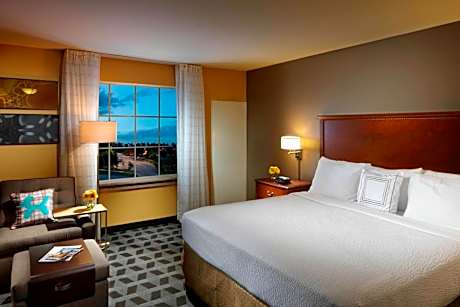 King Studio Suite