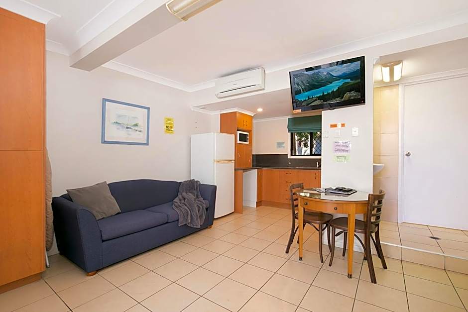 South Gladstone Motel