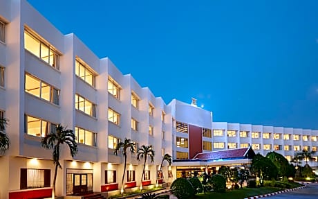 Centara Life Hotel Mae Sot