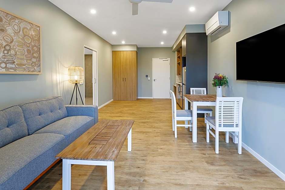 Best Western Plus North Lakes Hotel