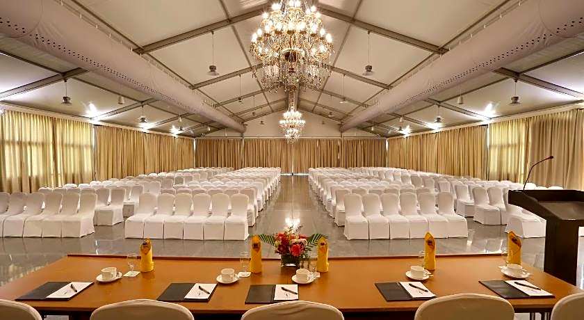 Hotel Green Park Visakhapatnam