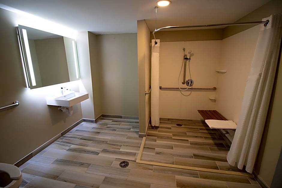 Holiday Inn SCRANTON EAST - DUNMORE By IHG