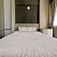 OYO Life 92889 Apartement Grand Sentraland Karawang By A.t Room
