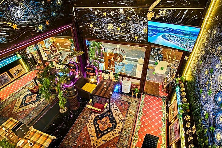 Happiness Community Wake & Bake Hostel – Pattaya, DC