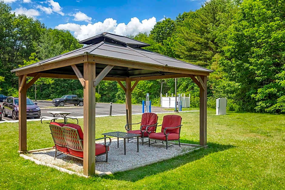 Best Western Berkshire Hills Inn And Suites