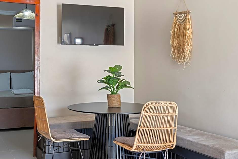 Curadise Living