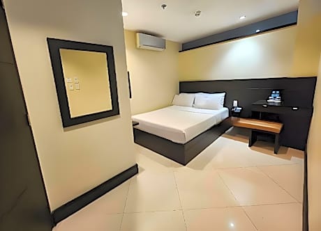 Royal Superior Room