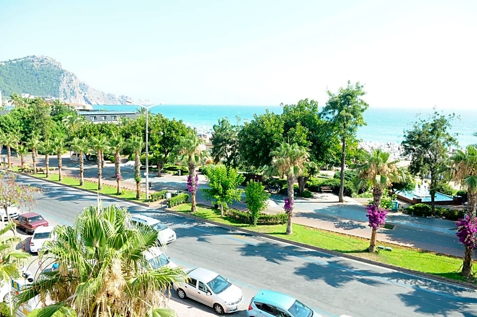 Kleopatra Beach Yildiz Hotel