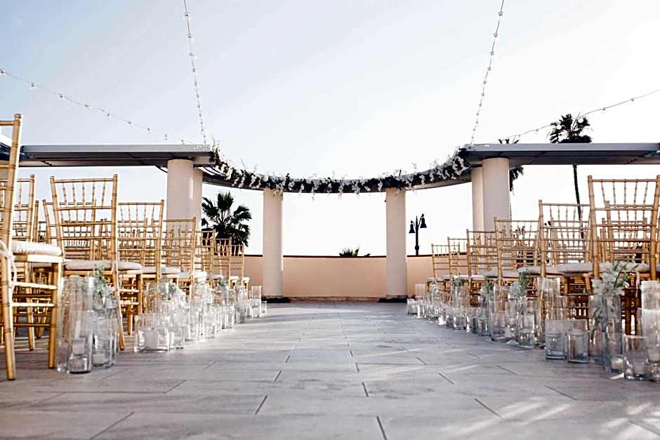 Redondo Beach Hotel, Tapestry Collection by Hilton