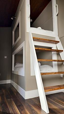 Economy Twin Room with Bunk Beds