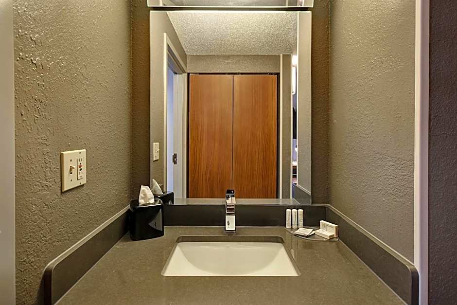 Courtyard by Marriott Cincinnati Airport