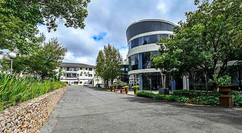 The Lakes Hotel and Conference