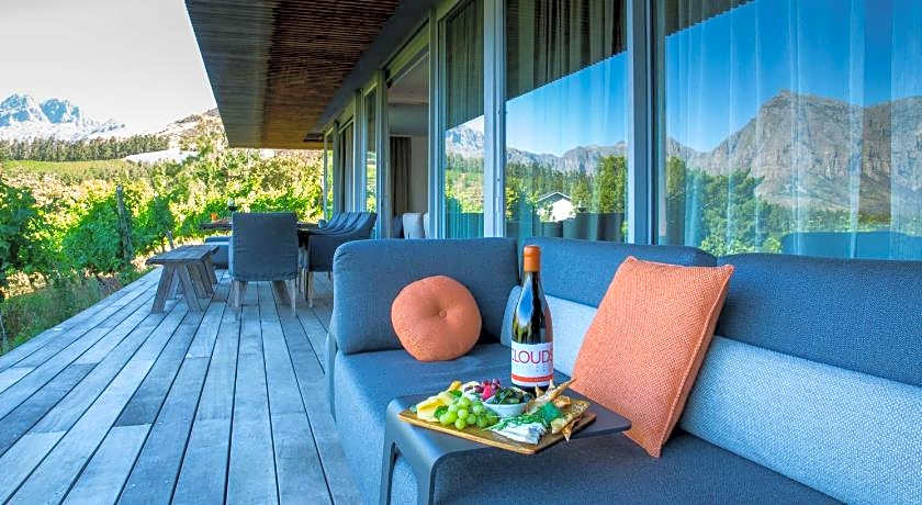Clouds Wine And Guest Estate