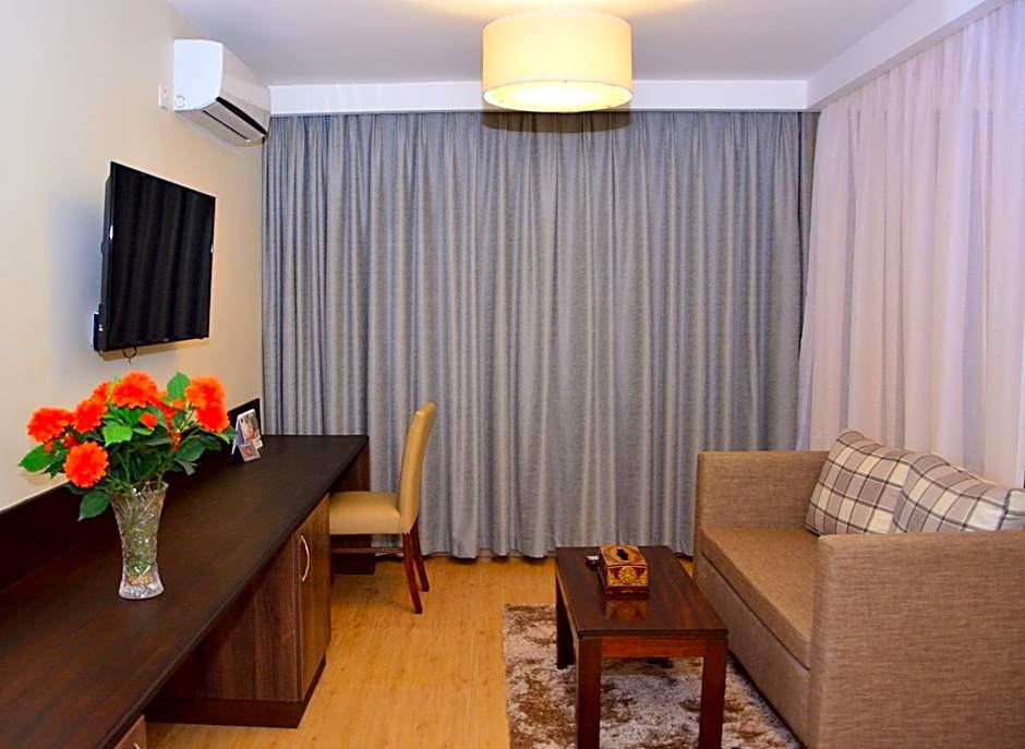Razana Hotel