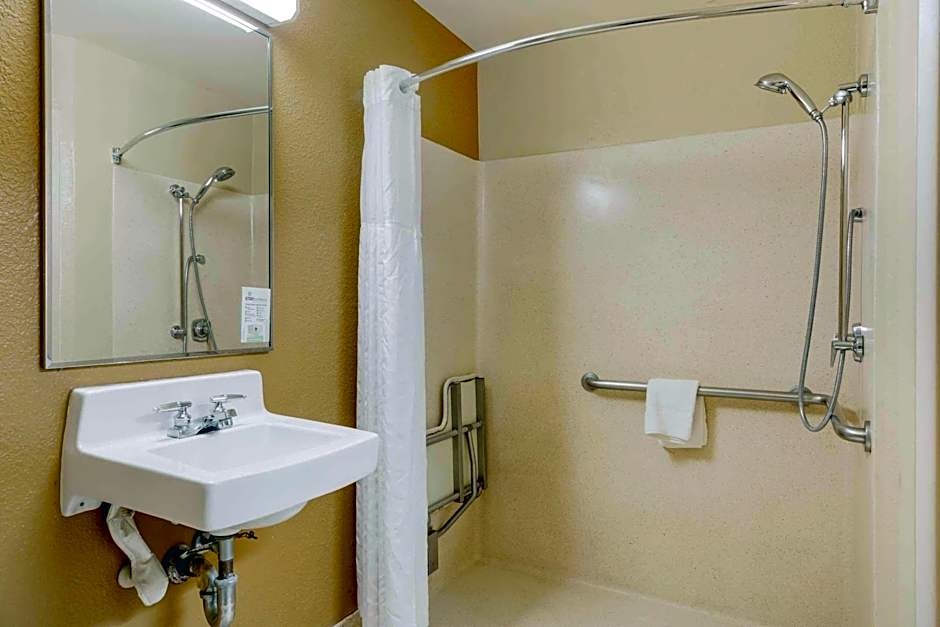 Extended Stay America Suites - Norfolk - Virginia Beach