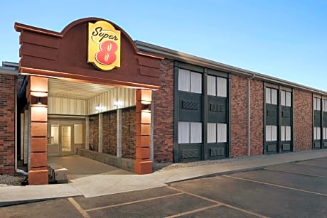Super 8 by Wyndham Des Moines