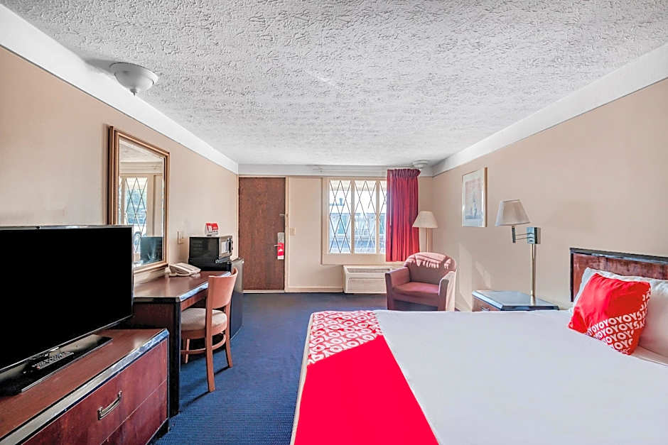 OYO Hotel Wadsworth OH I-76