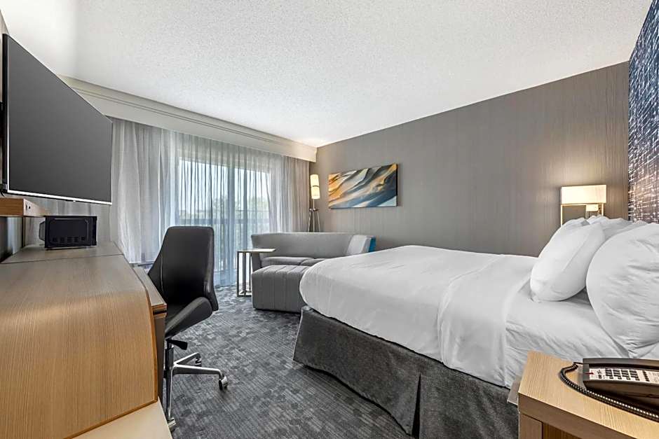 Comfort Inn & Suites Bethlehem Lehigh Valley Airport