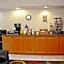 Country Hearth Inn & Suites - Kenton