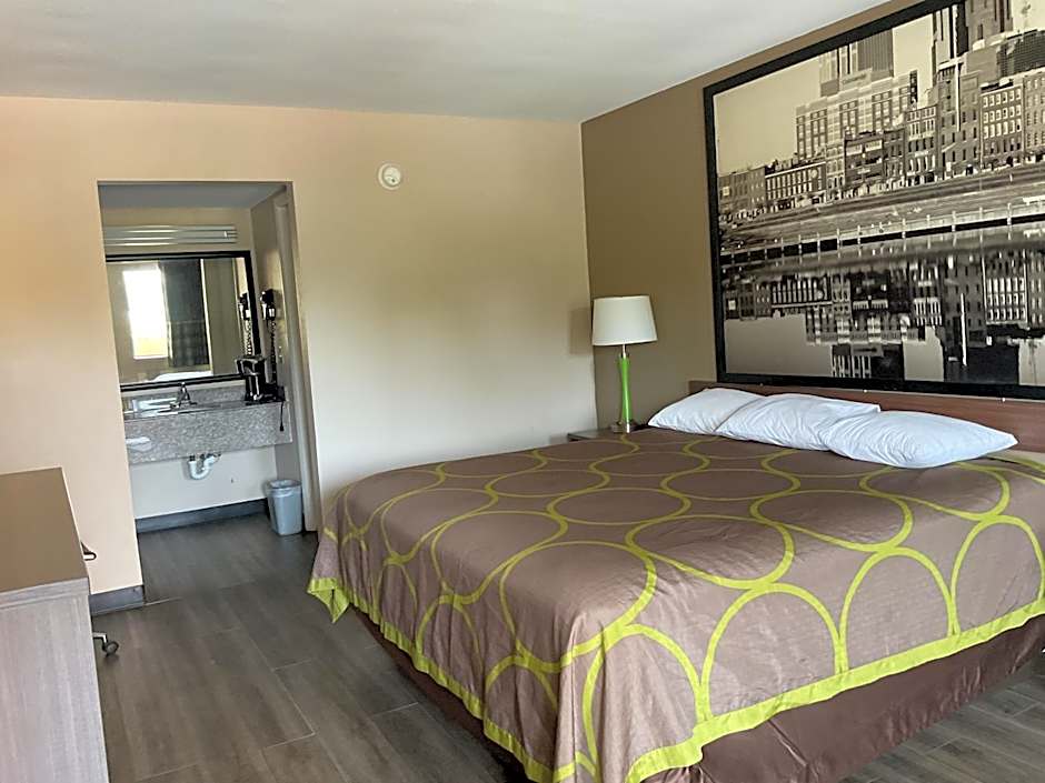 Super 8 by Wyndham Chattanooga/East Ridge