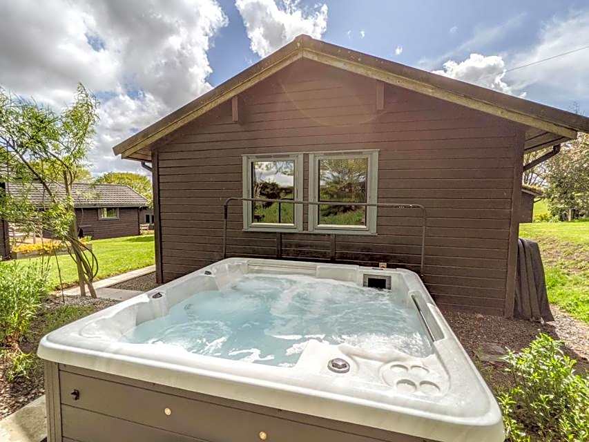 Avallon Lodges