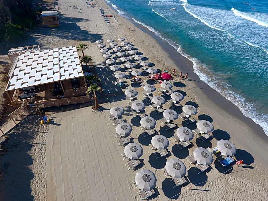Residence Le Palme - Appartamenti sul mare - Spiaggia tra Palinuro e Caprioli