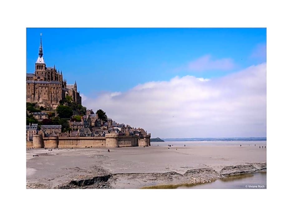 Chambre Les Anges proche Mont Saint-Michel, Maison d'hôtes l'Angevinière