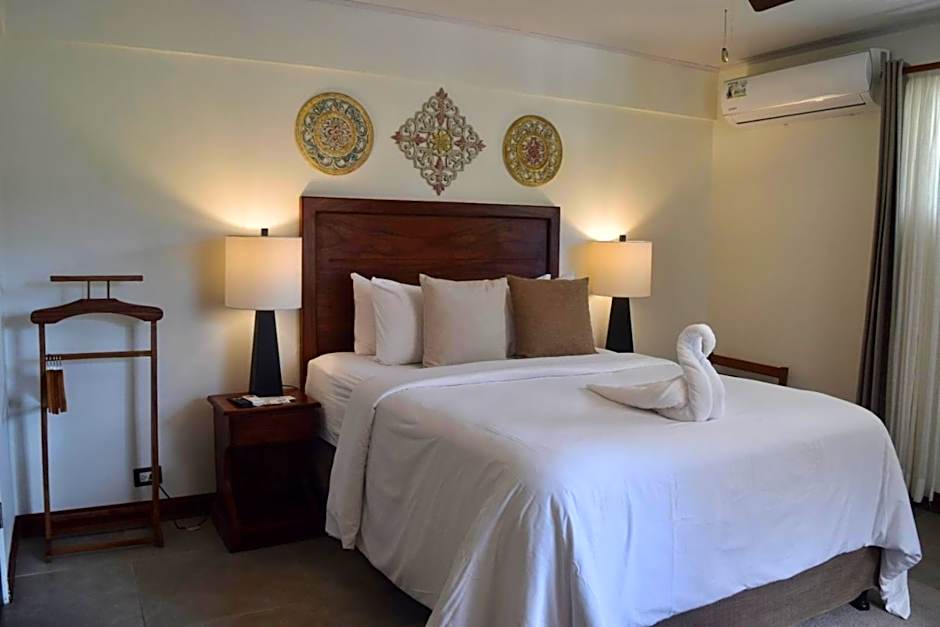 Hotel Playa Espadilla