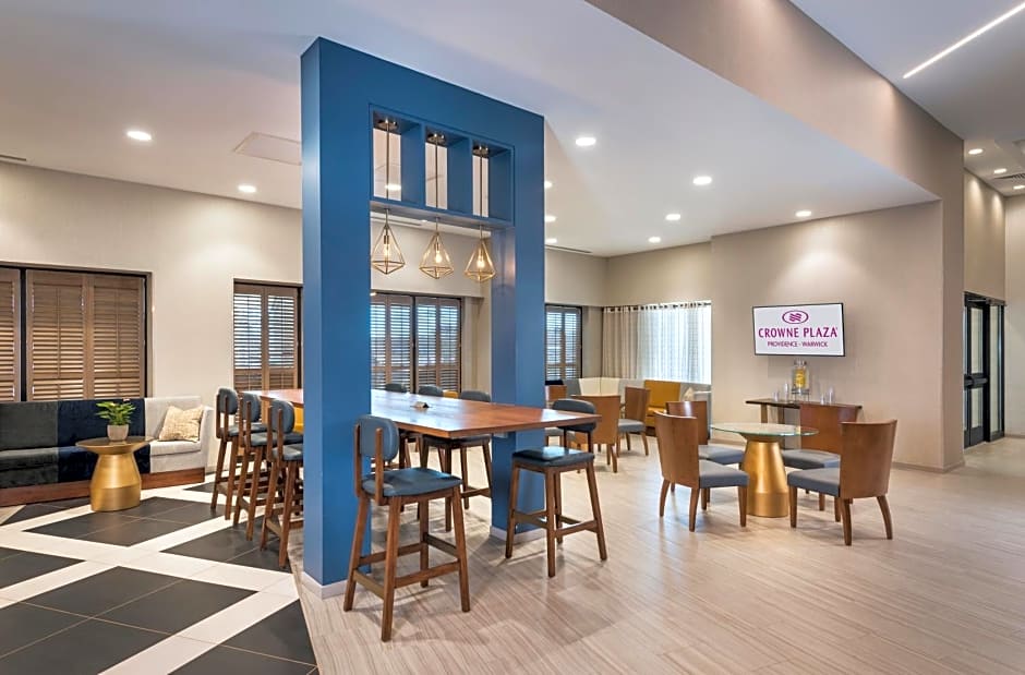 Crowne Plaza Providence-Warwick (Airport) by IHG