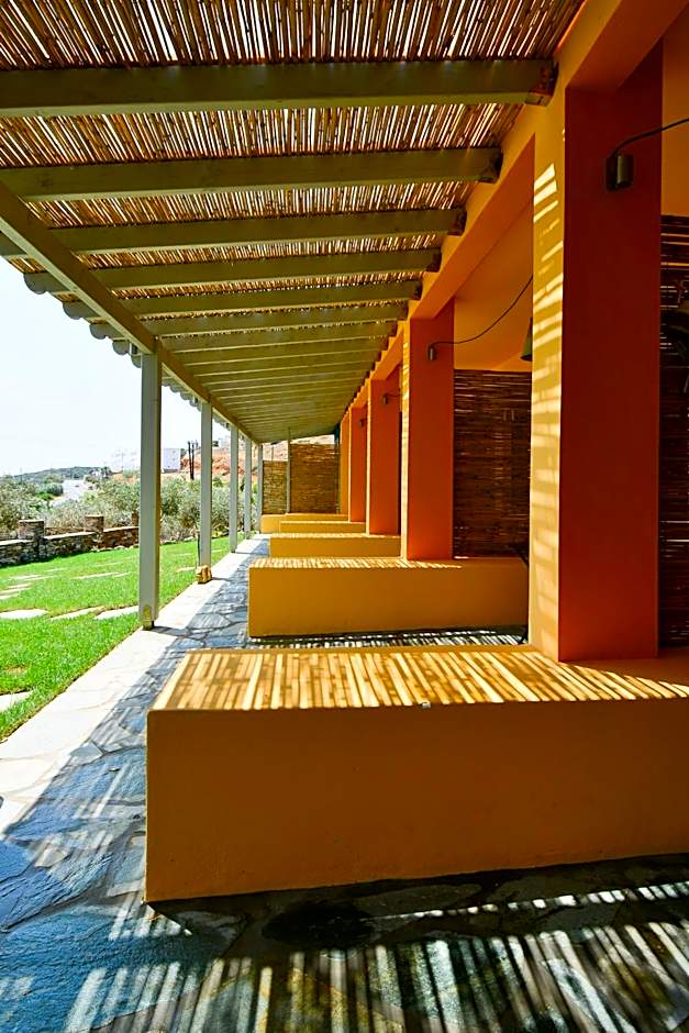 Rooster Guesthouse Rooms