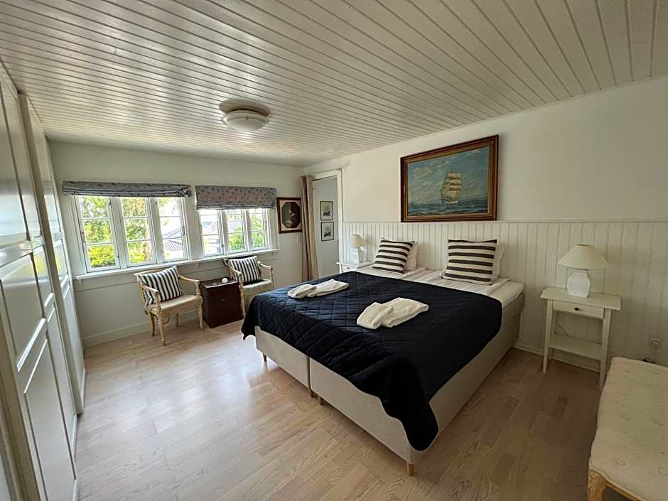 Photo 1 of 13 of Suite, Sea View