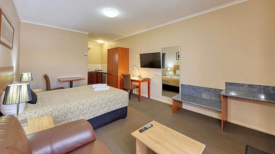 Top of the Town Motel & Apartments