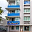 Le Consulat, An Ascend Collection Hotel