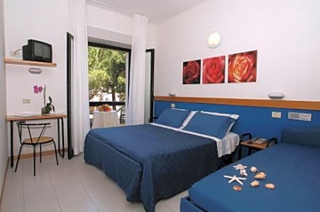 Deluxe Double Room with Balcony
