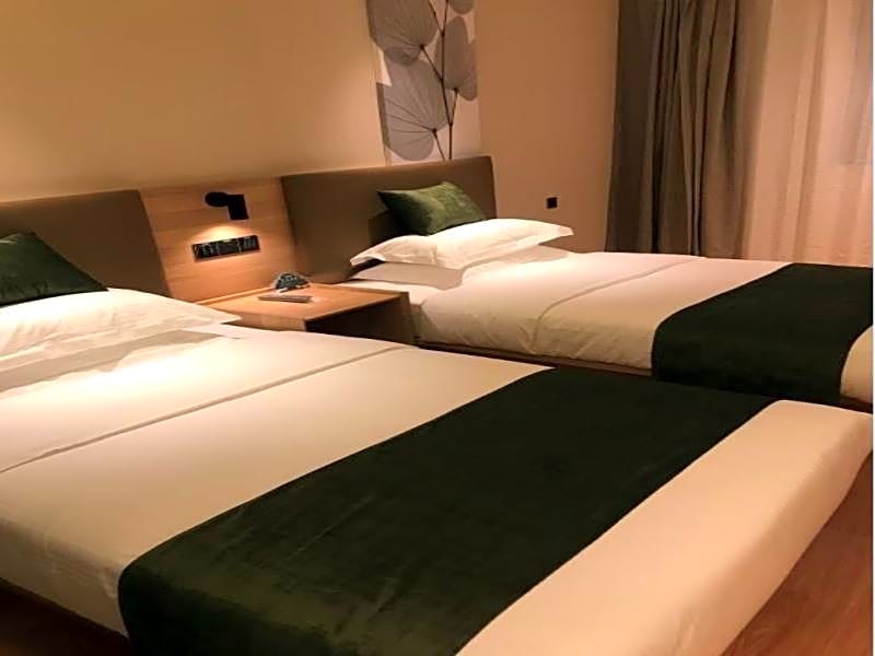 Green Tree Inn Express Yangzhou Wanda