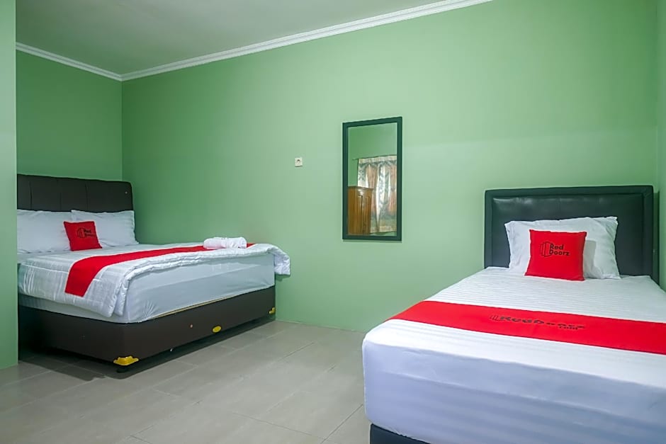 RedDoorz Syariah @ Omahe Qoema 3 Yogyakarta