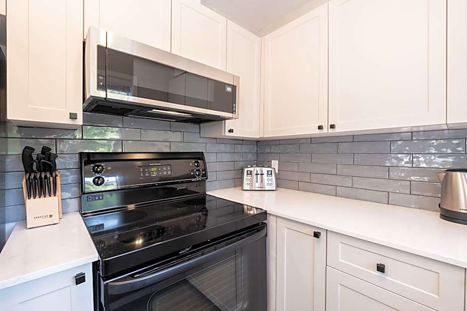 Powderview by Outpost Whistler