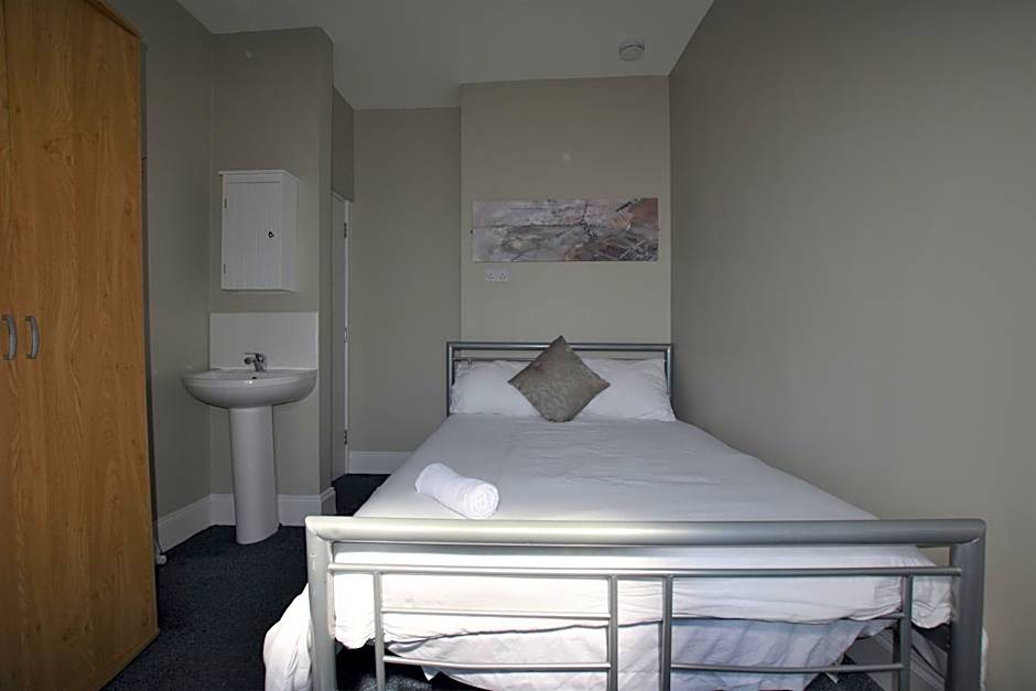 Dwell Living Central 5 BD, Sleeps 10